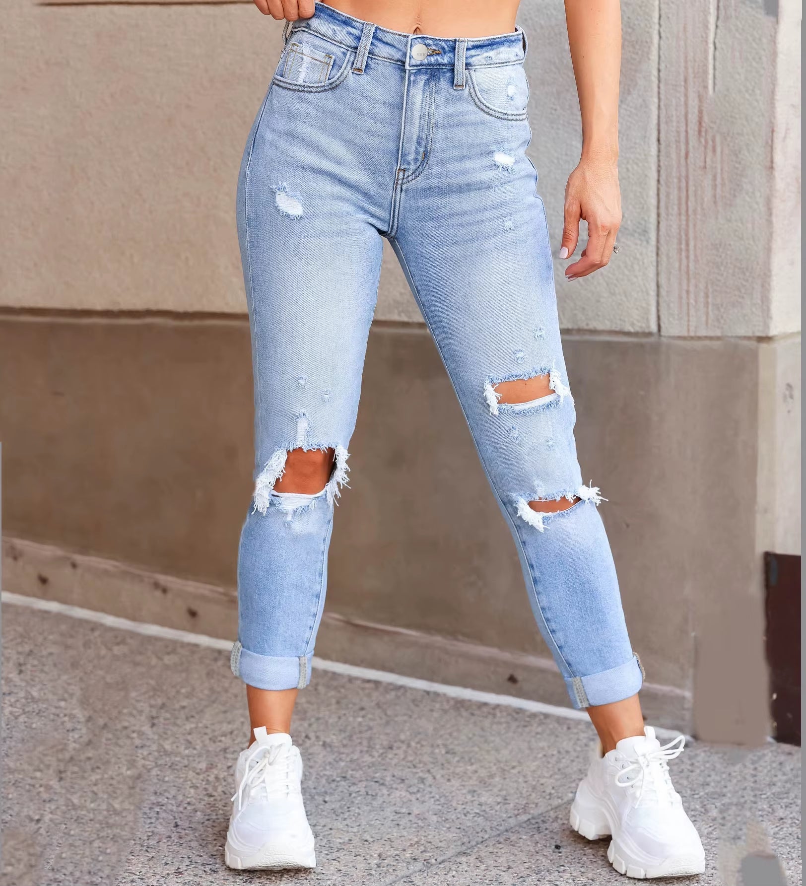 China Factory Wholesale Good Quality Casual Ripped Skinny Lace-Up New Denim Pants for Women Washable with Logo on Waist