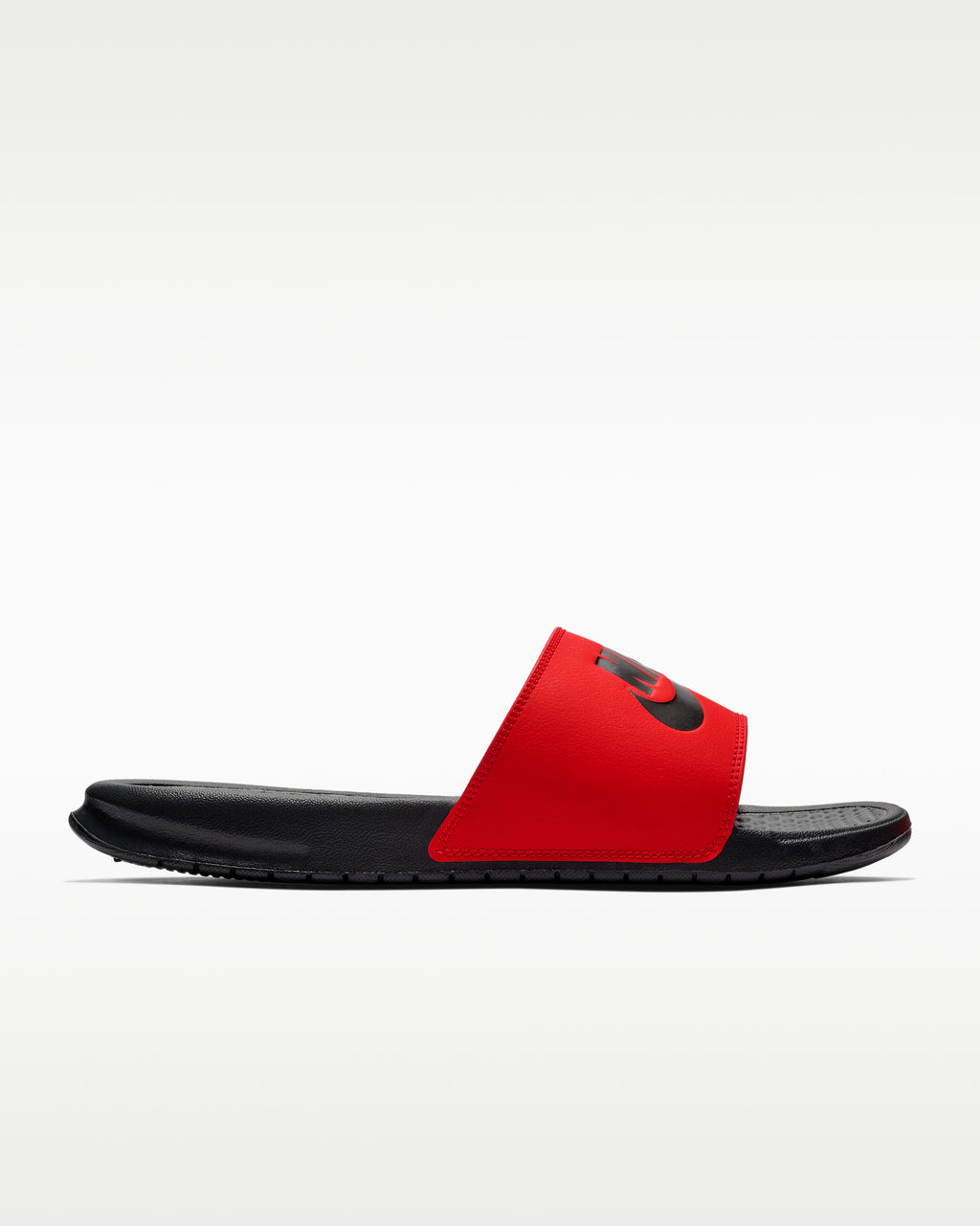 Nike Benassi Slides – Everyday Comfort & Classic Style