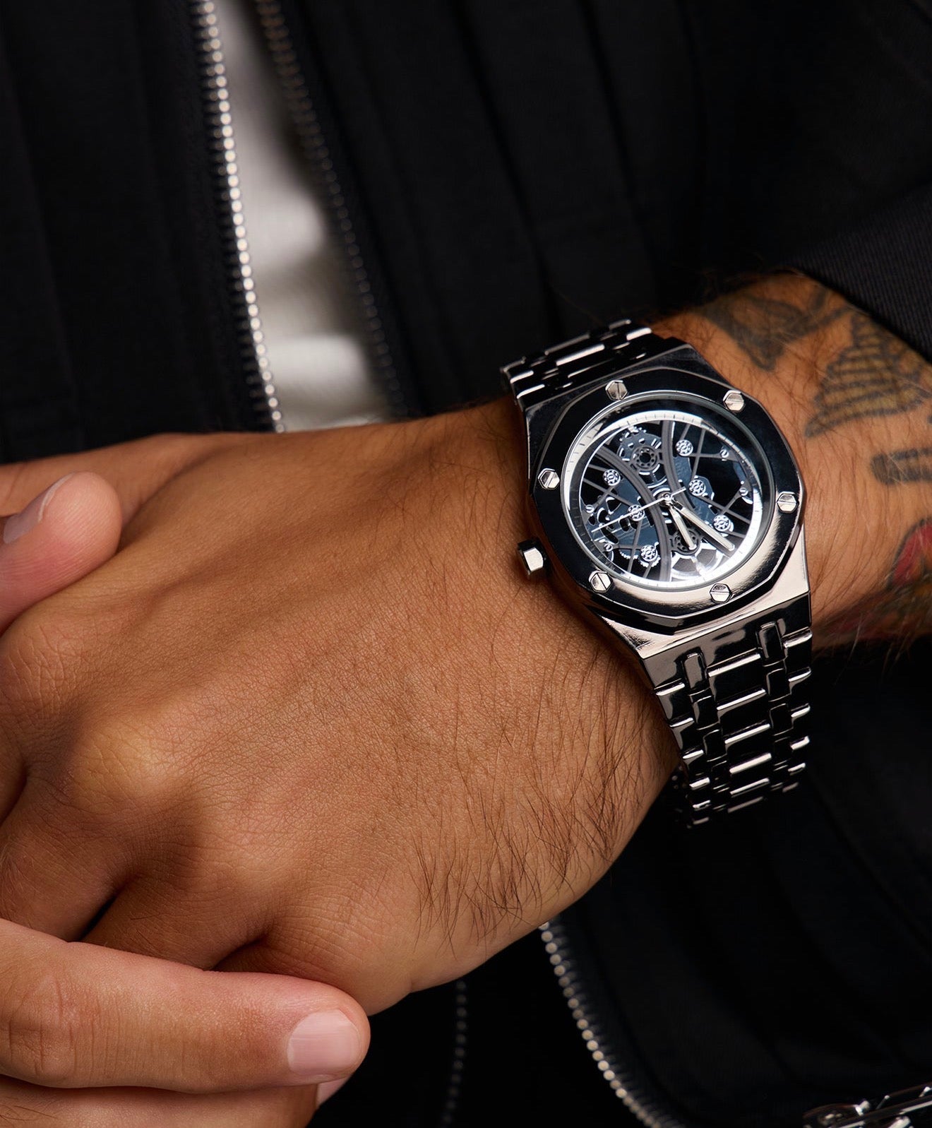 Outlaw Analogue Watch -
Gunmetal
