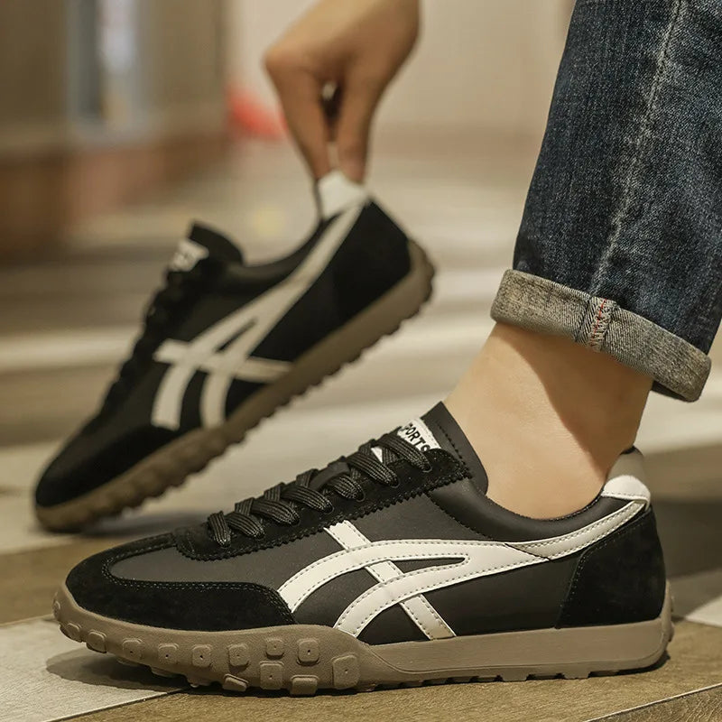 New Men's Casual Shoes High-quality Lightweight White Sneakers Comfortable Stylish Matching Chunky Sole Increasing Skate Shoes